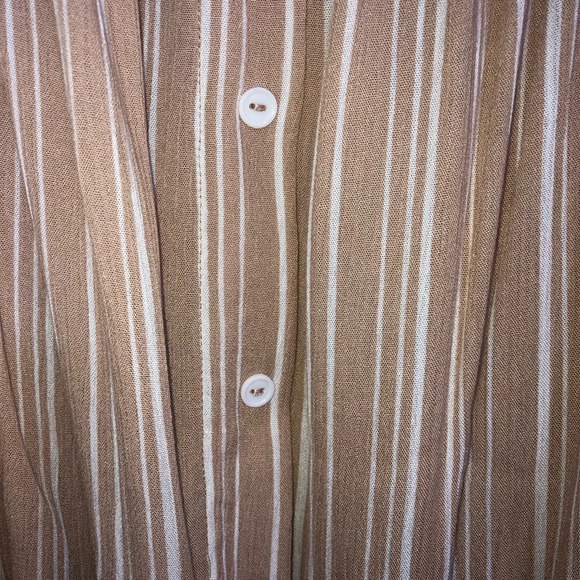 Lulu’s Off Shoulder Blouse Top XL Stripe Tan  Cream Keyhole Tie Bottom - Picture 9 of 10